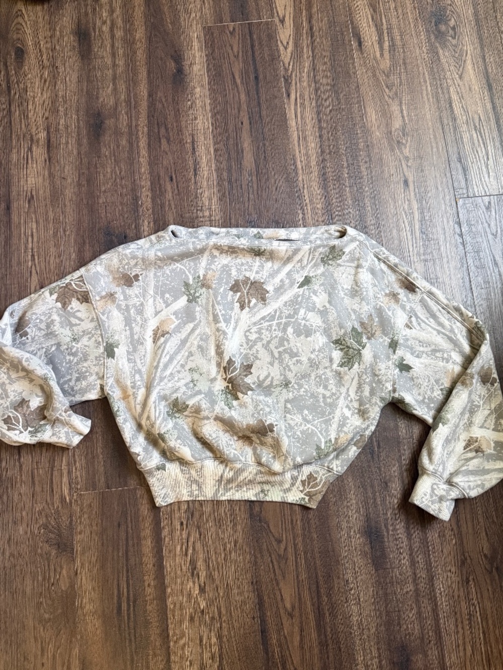 Abercrombie Sunday Slash Camo Sweatshirt NWOT Size M